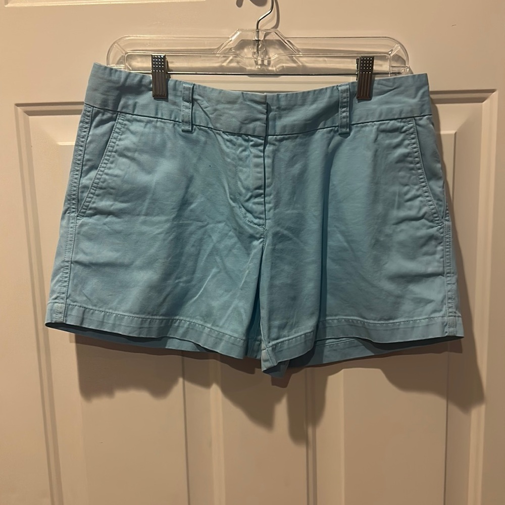 Vineyard vines size 8 women’s shorts 5 inch shorts,  pastel blue